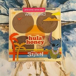 WET N WILD / DISNEY STITCH GLOW PALETTE